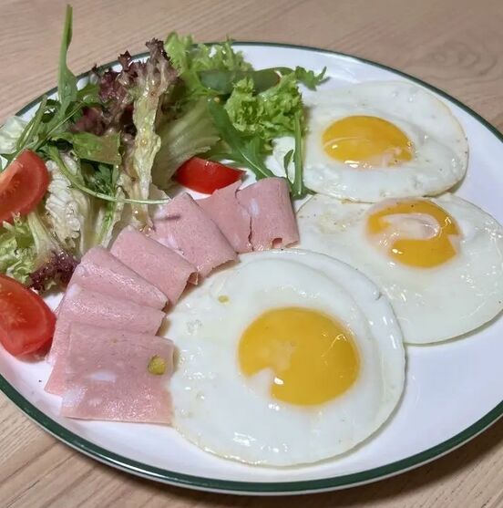  Класична Яєчня з Мортаделлою 