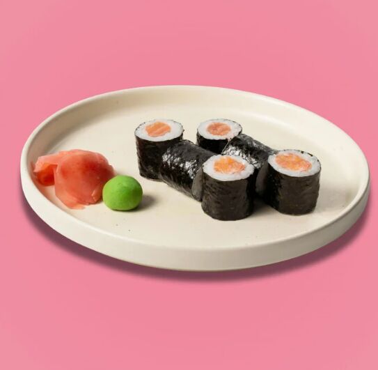 Макі рол з лососем — Kaifui sushi