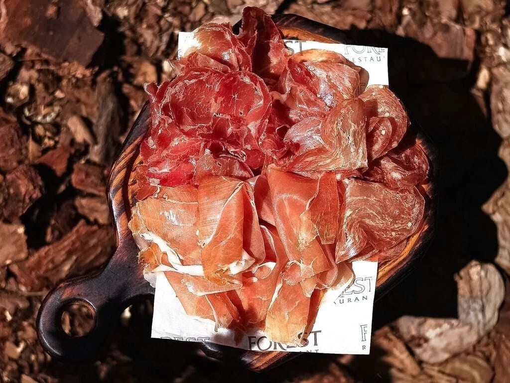 М’ясні спеціалітети