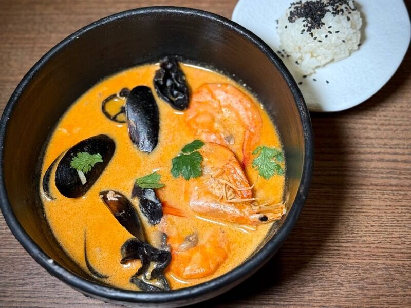 Том Ям з морепродуктами — Restaurant 1909