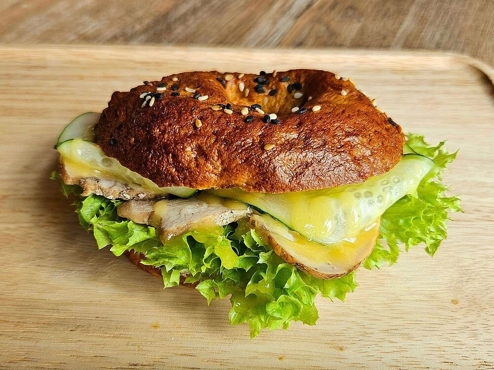 Бейгл з куркою