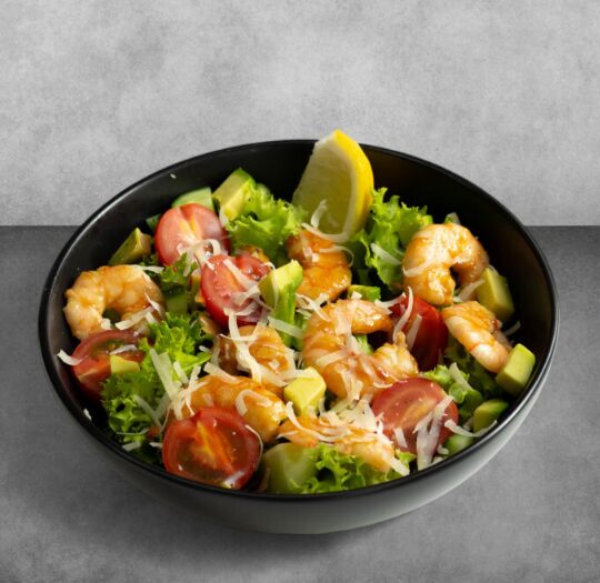 Салат з креветкою та пармезаном — Kaifui sushi