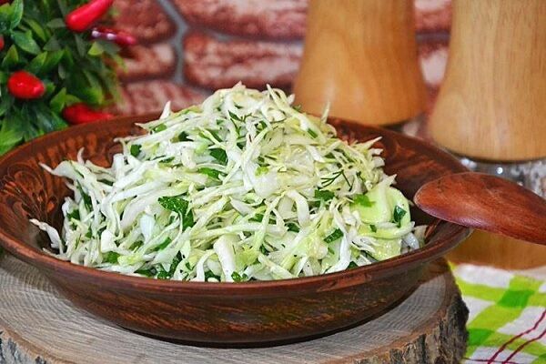 Салат з капусти та огірка — Bake and Grill