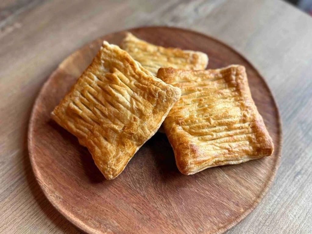 Слойка шинка-ананас-кукурудза