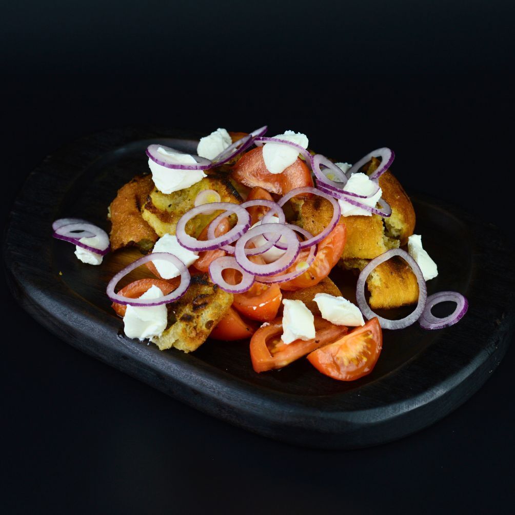 Салат з білою чіабатою Grill — GrillHub