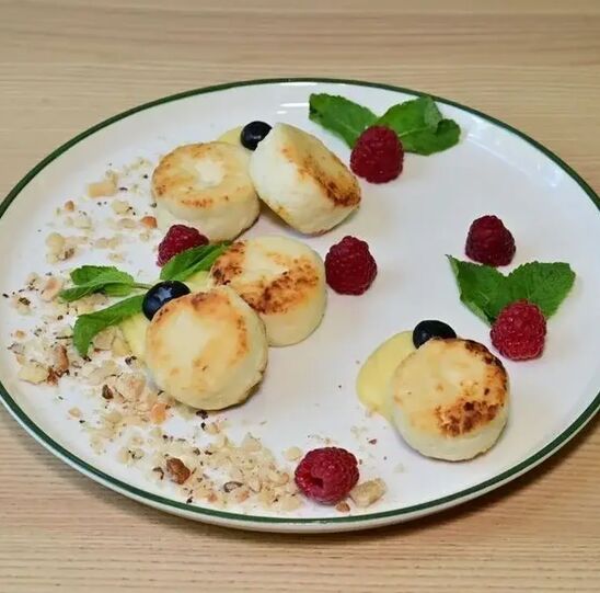 Сирники з кремом сабайон — Sweet Kava
